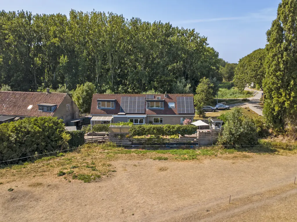 Breekade 7, SPIJKENISSE
