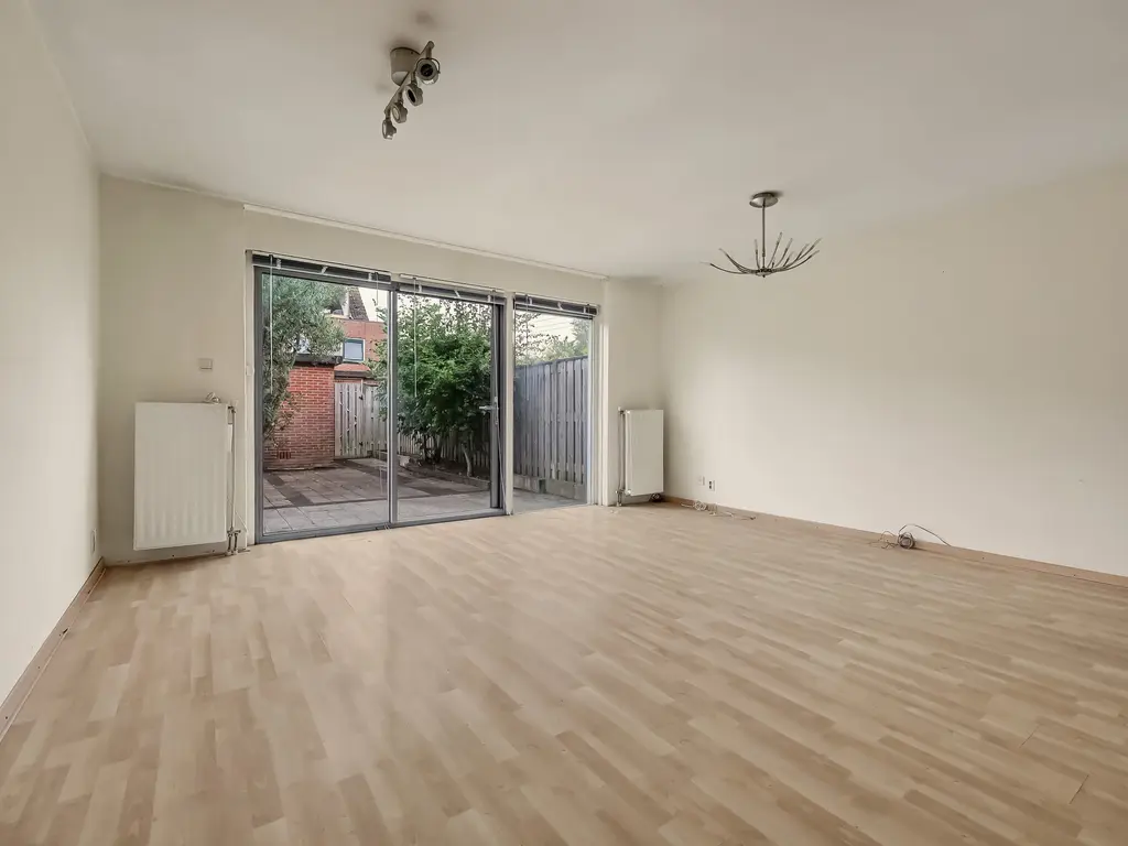 Vicky Baumstraat 6, SPIJKENISSE