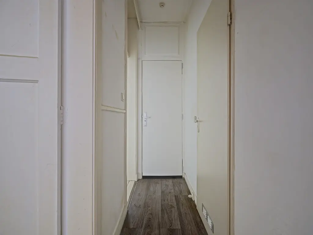 Mathenesserdijk 109B 01, ROTTERDAM