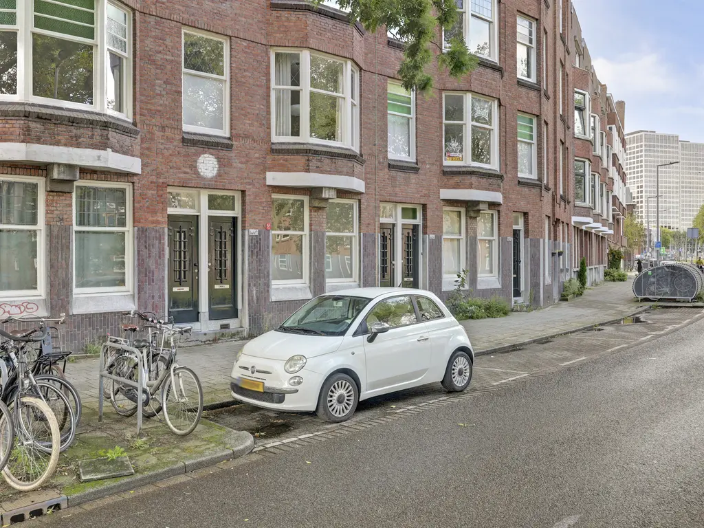 Mathenesserdijk 107A, ROTTERDAM