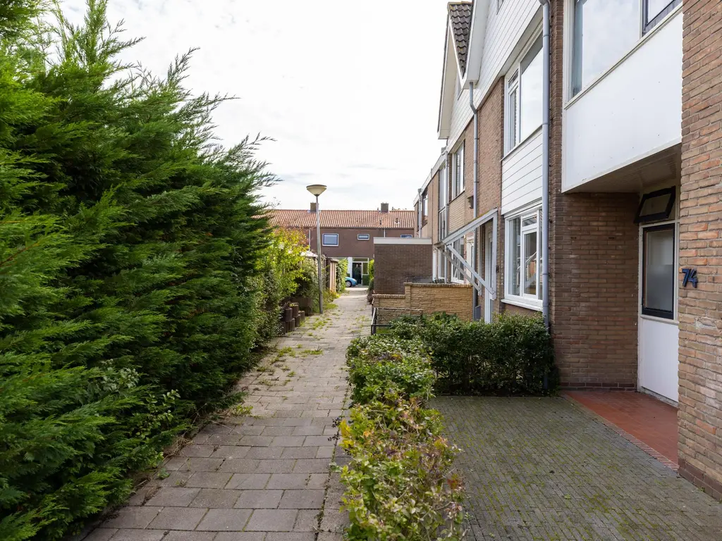 Prins Bernhardstraat 70, ZUIDLAND