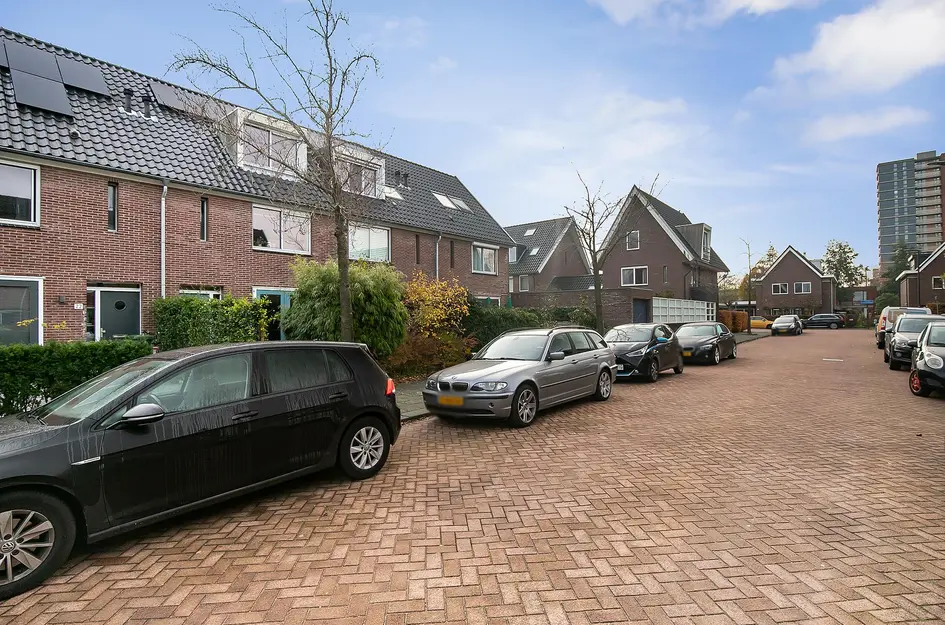 Piet Zwartstraat 24