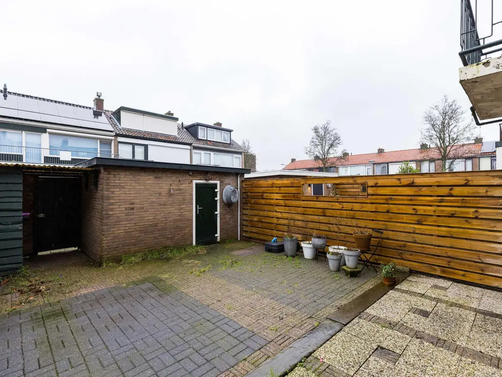 A.M. de Jongstraat 30, SPIJKENISSE