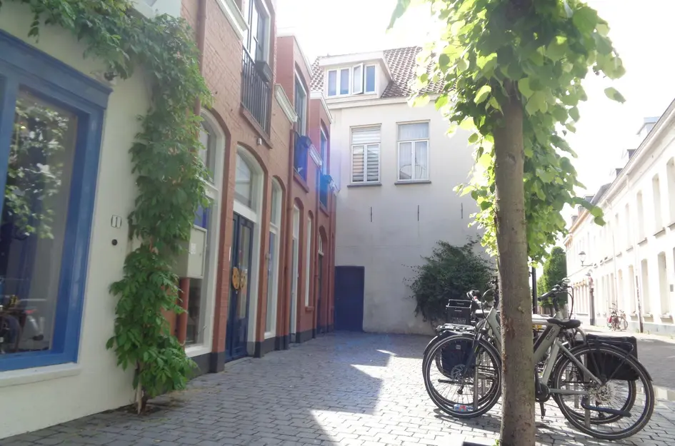 Lievevrouwestraat 12