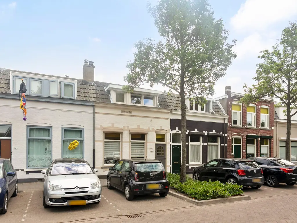 Zuid-Westsingel 240, BERGEN OP ZOOM