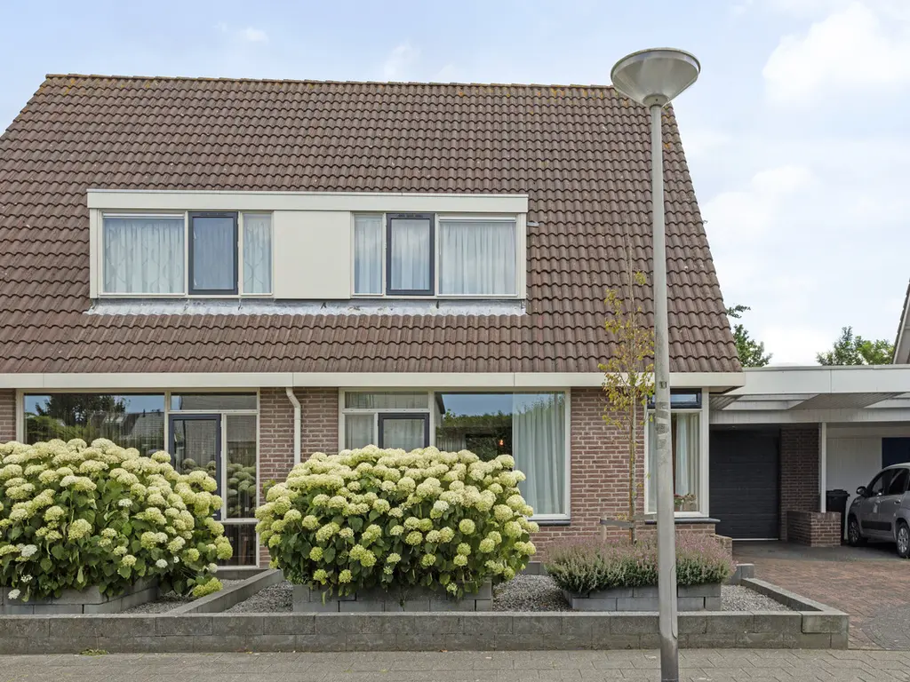 Vinkenslag 36, WOENSDRECHT