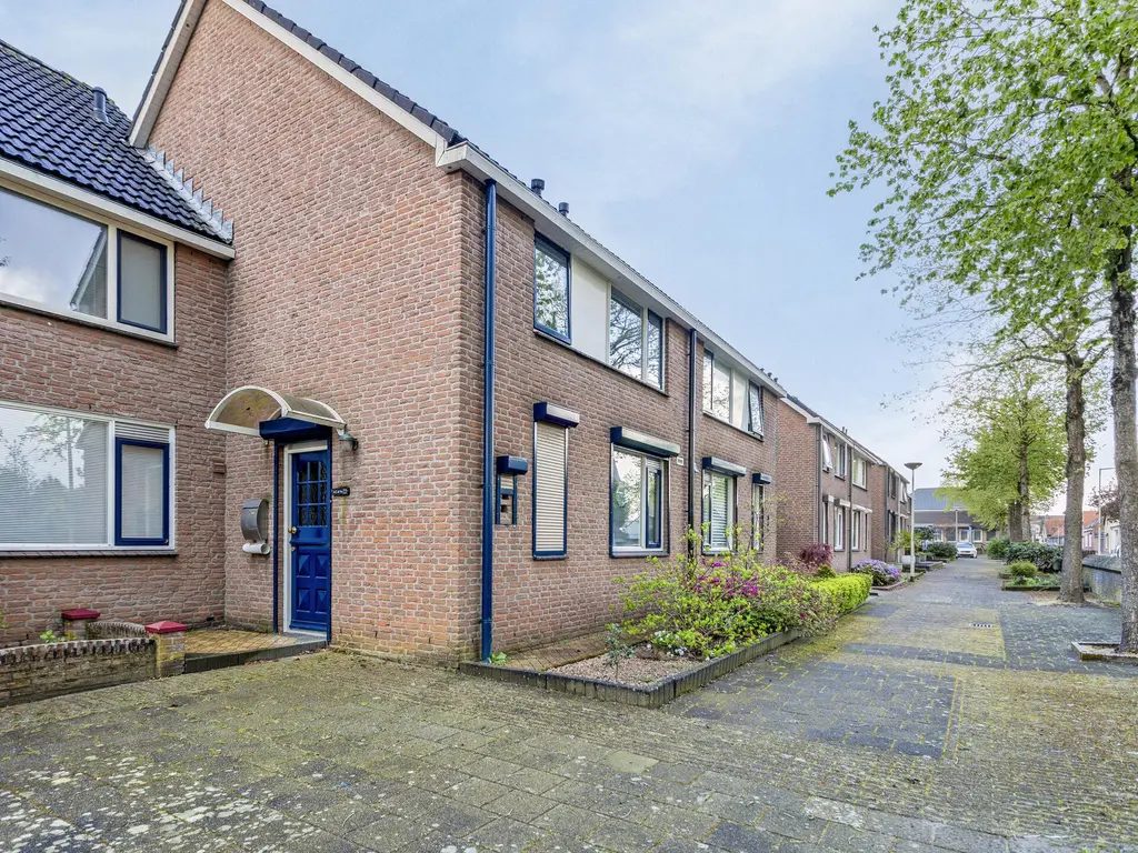 Schoolstraat 22, HALSTEREN