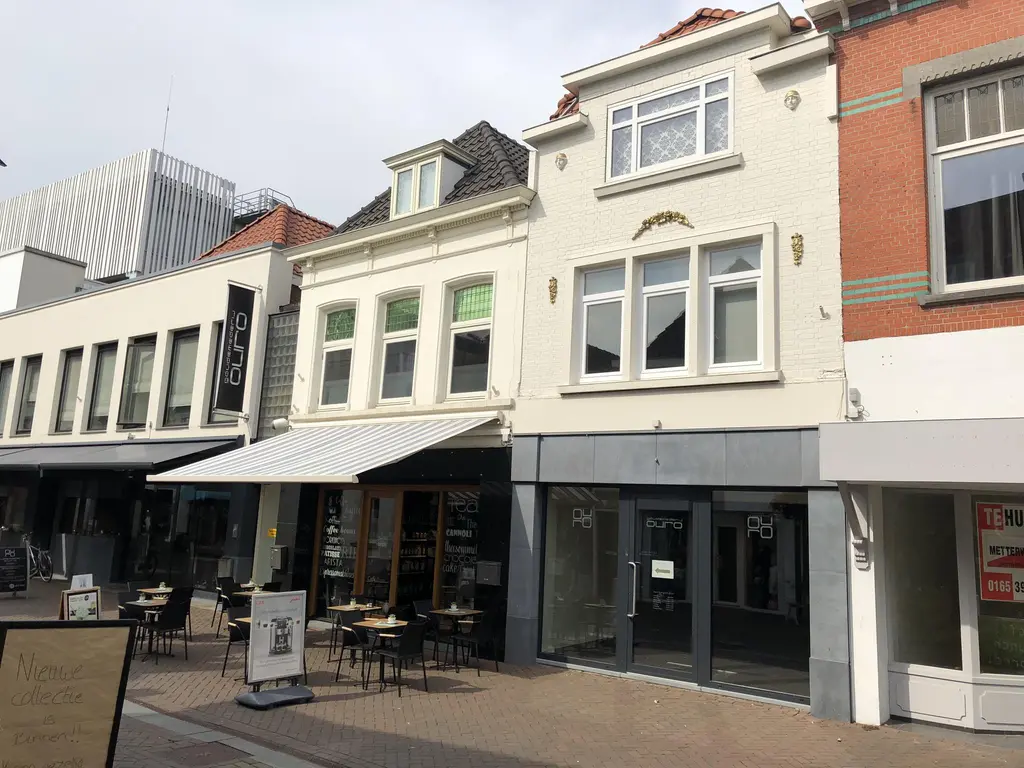 Raadhuisstraat 33, Roosendaal