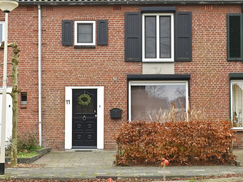 Martinus van de Mortelstraat 11, HALSTEREN