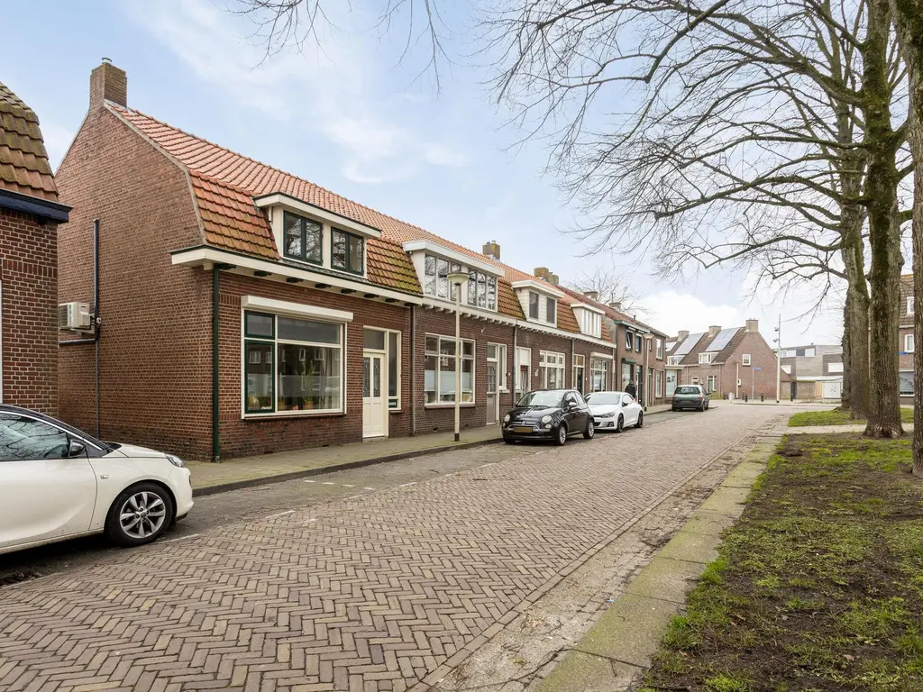 Emmaplein 11, BERGEN OP ZOOM