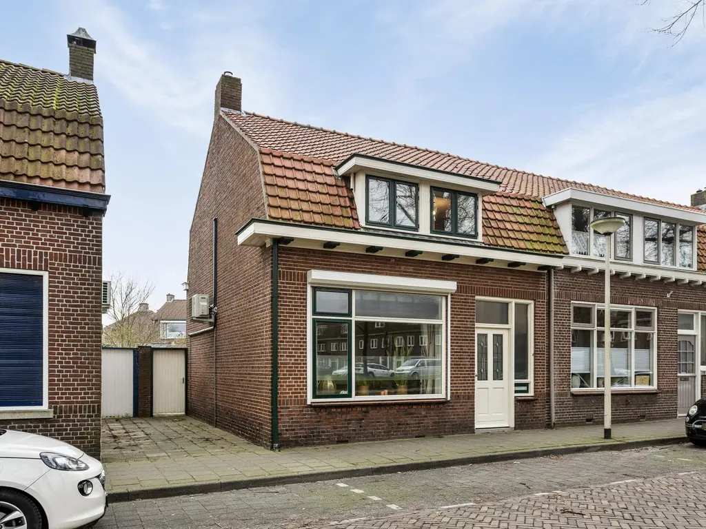 Emmaplein 11, BERGEN OP ZOOM