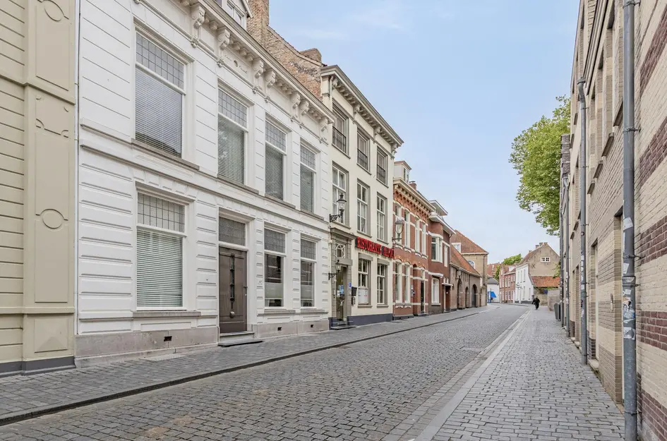 Kerkstraat 12