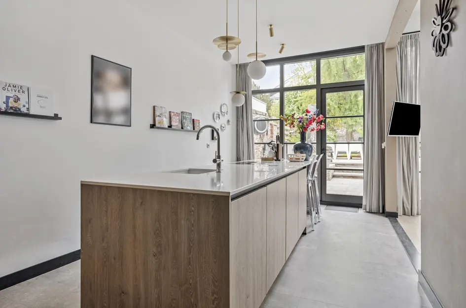 Kerkstraat 12