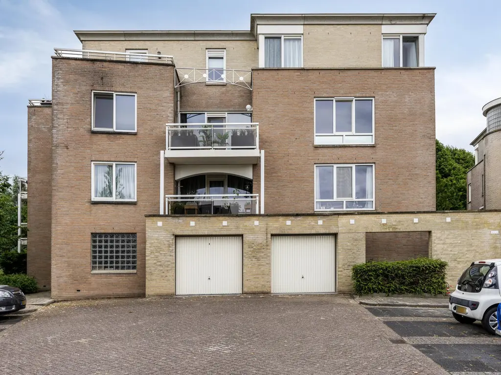 Meanderlaan 120, THOLEN