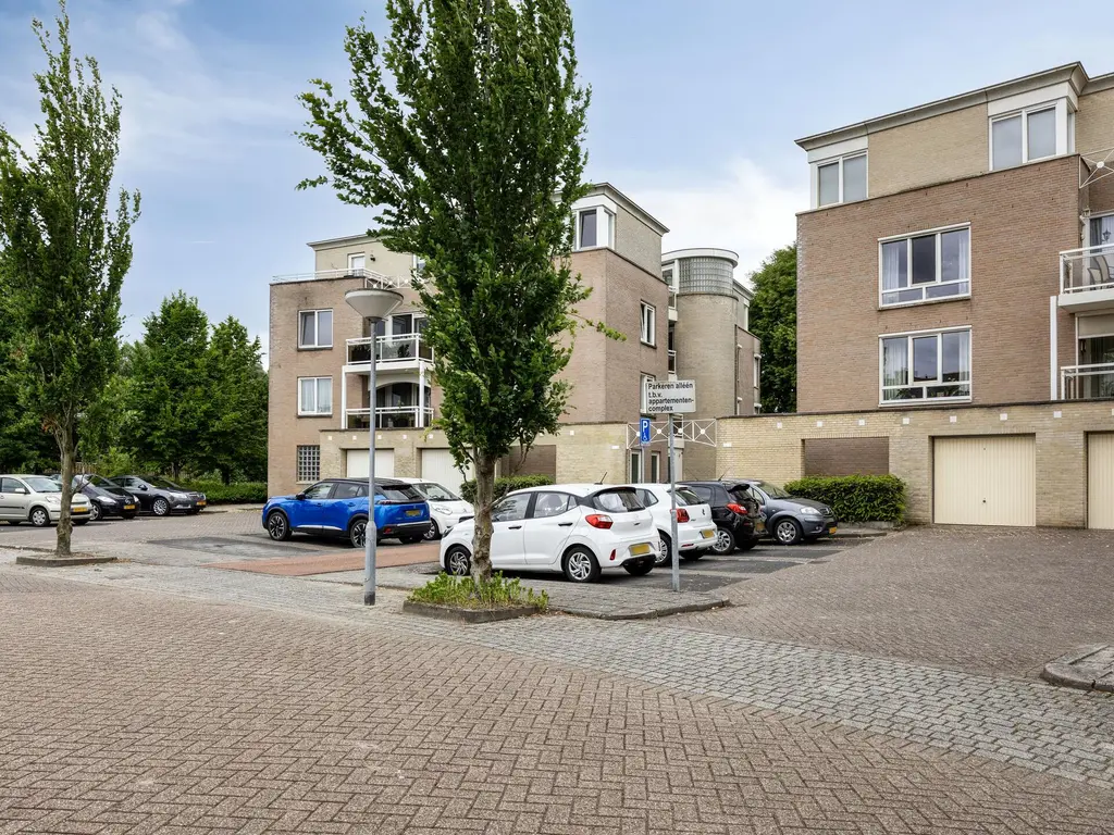 Meanderlaan 120, THOLEN