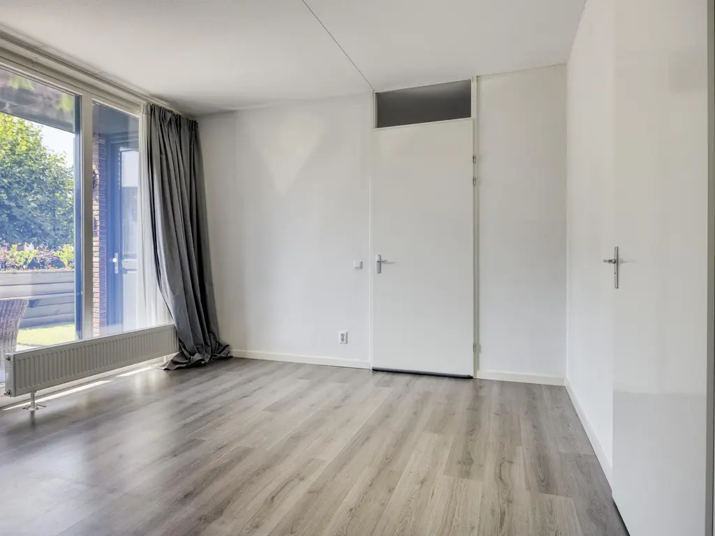 Oostdam 1a, STEENBERGEN