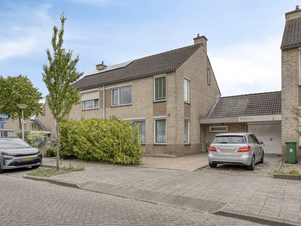 Loonberg 30, BERGEN OP ZOOM