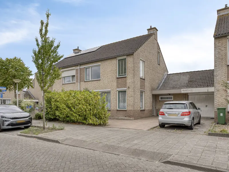 Loonberg 30, BERGEN OP ZOOM