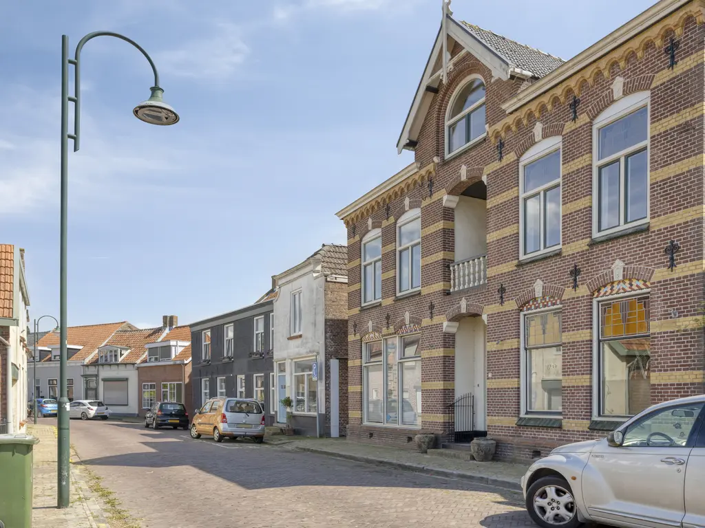 Markt 23, POORTVLIET