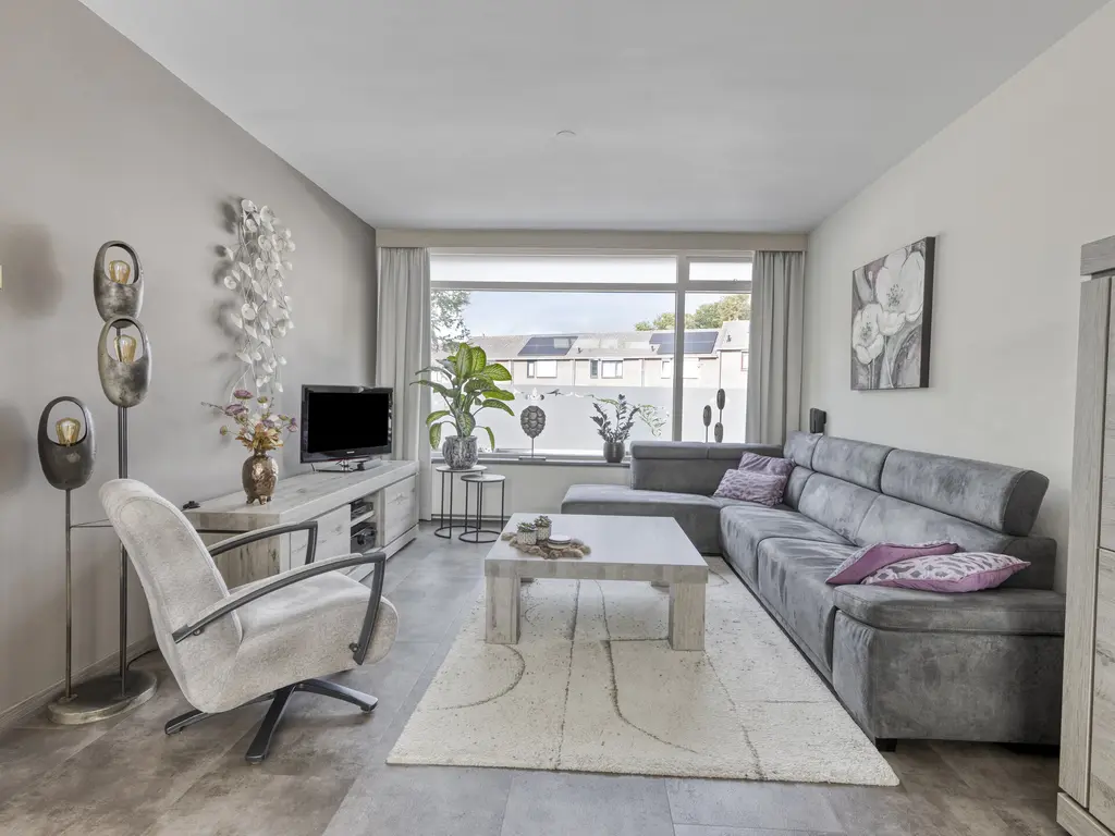 Koffiebos 3, HALSTEREN