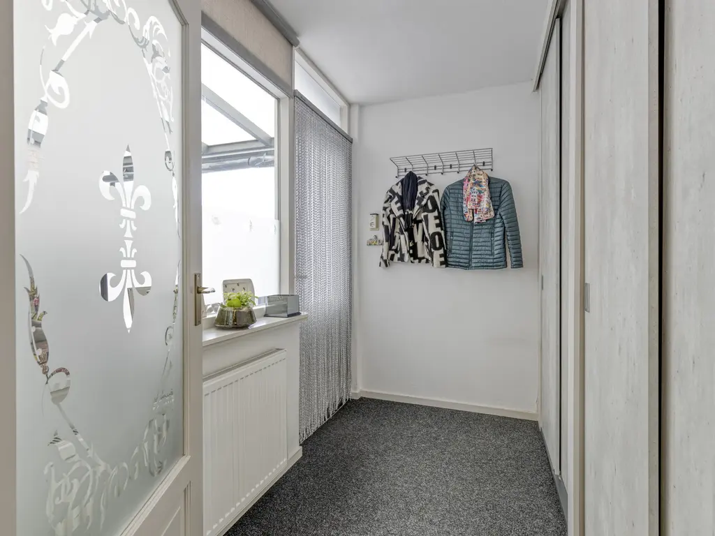 Koffiebos 3, HALSTEREN