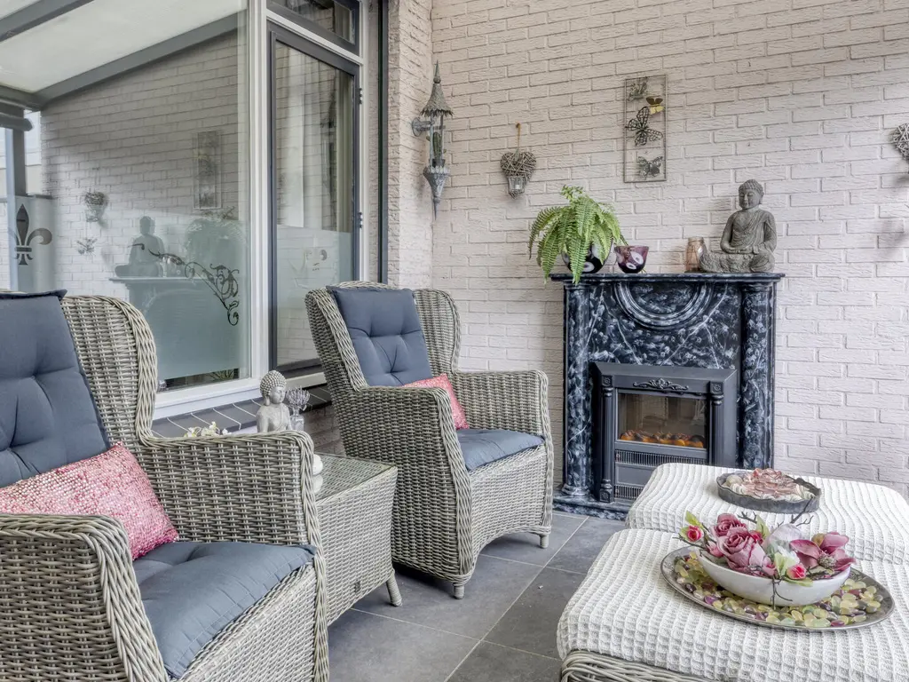 Koffiebos 3, HALSTEREN