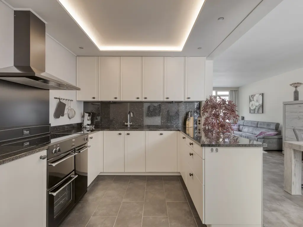 Koffiebos 3, HALSTEREN