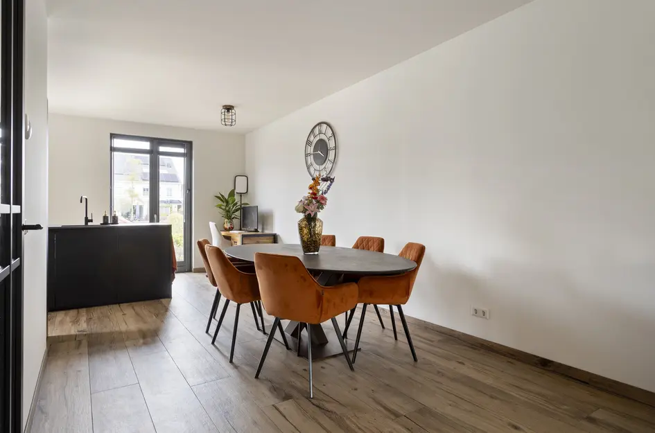 Dotterbloem 23