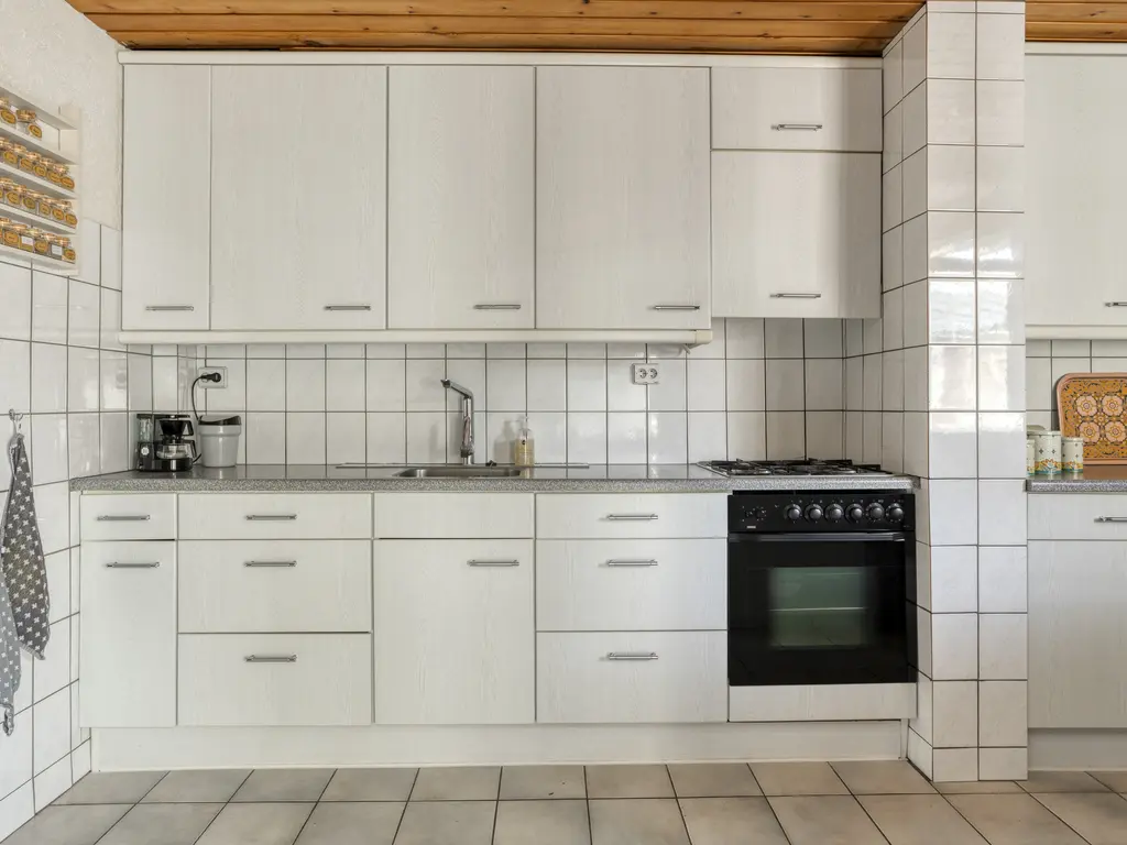 Händelstraat 3, HALSTEREN