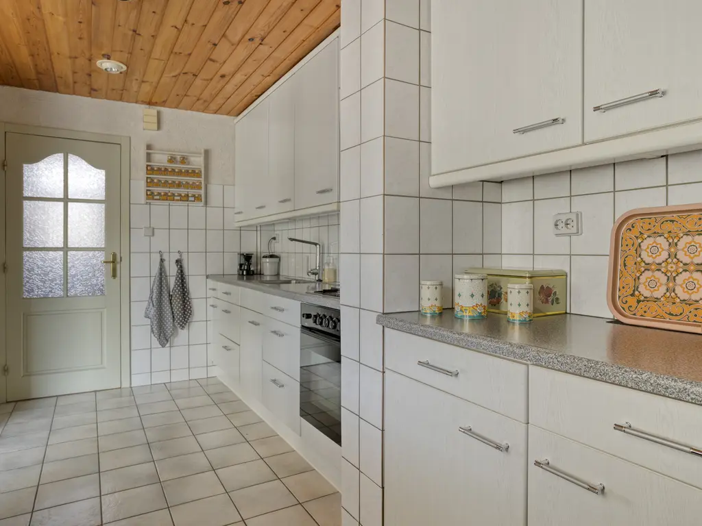 Händelstraat 3, HALSTEREN