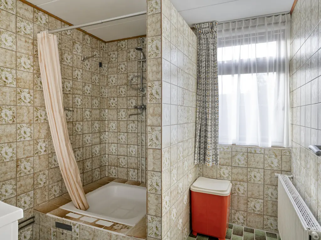 Händelstraat 3, HALSTEREN