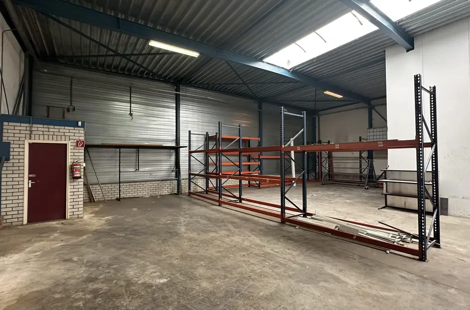 Dr. Ir. Van Veenweg 1a