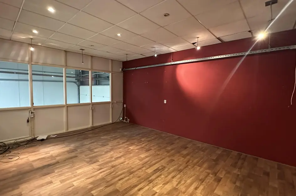 Dr. Ir. Van Veenweg 1a