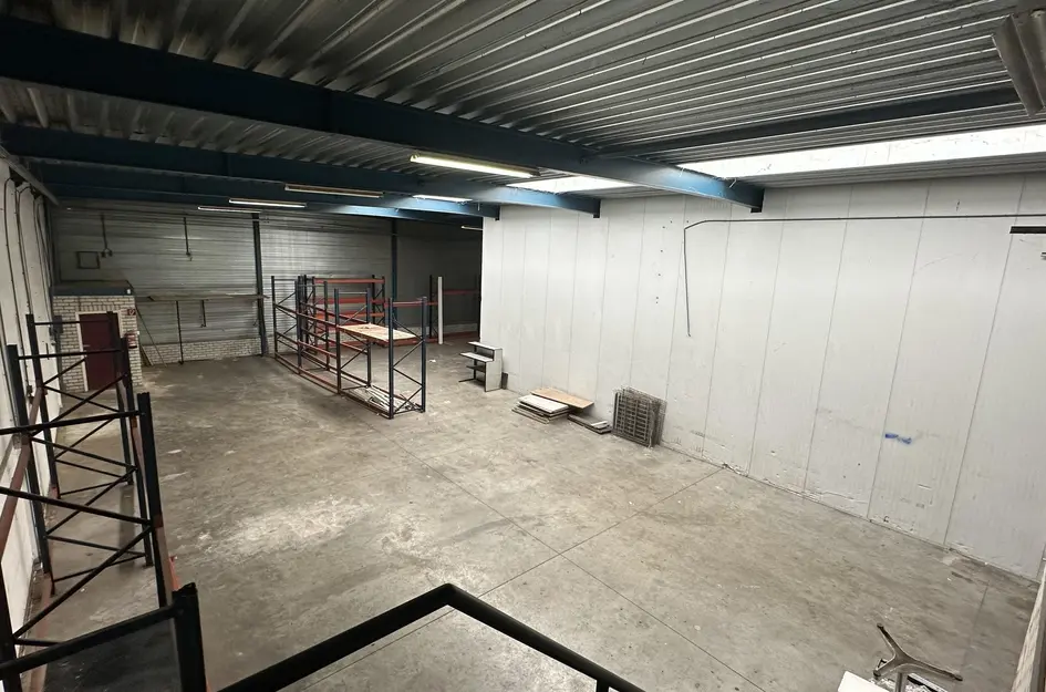 Dr. Ir. Van Veenweg 1a