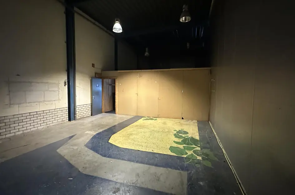 Dr. Ir. Van Veenweg 1a