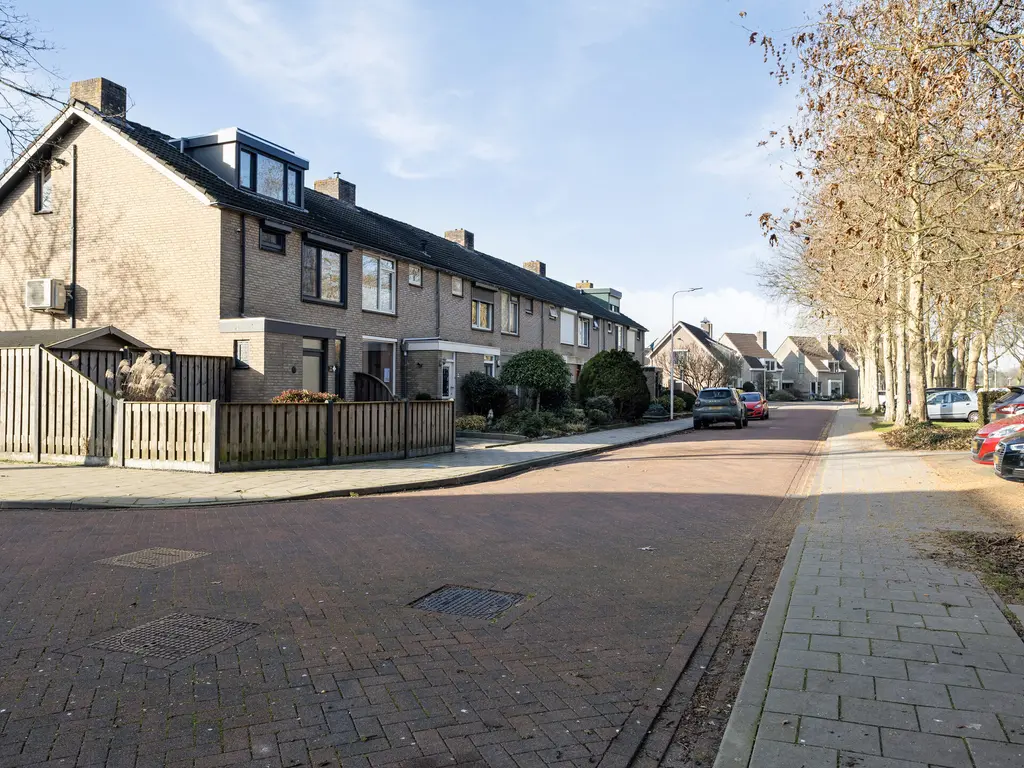 Baroniestraat 1, HUIJBERGEN