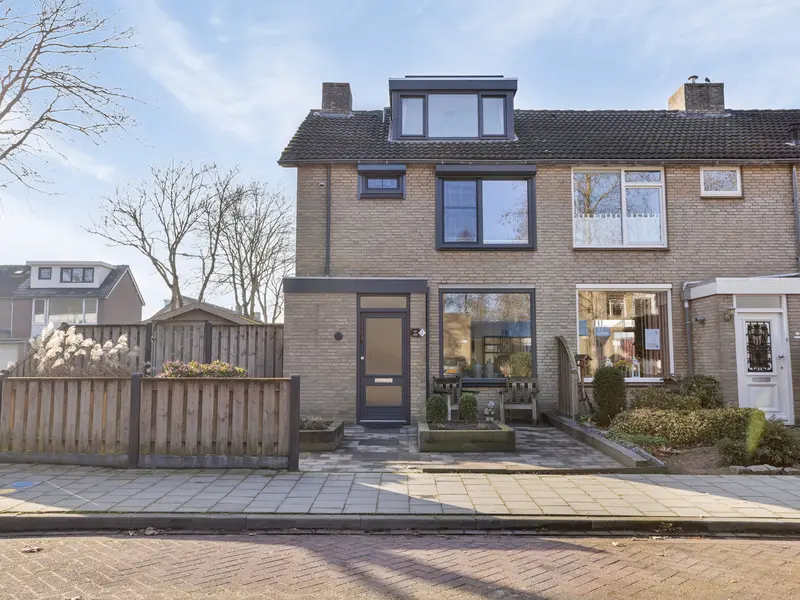 Baroniestraat 1, HUIJBERGEN