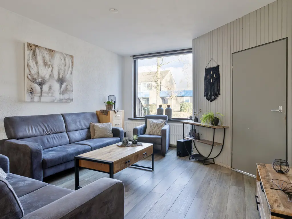 Baroniestraat 1, HUIJBERGEN