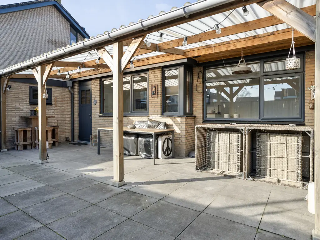 Baroniestraat 1, HUIJBERGEN