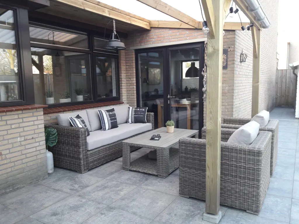 Baroniestraat 1, HUIJBERGEN