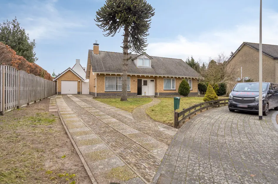 Pastoor Kuijpersstraat 3