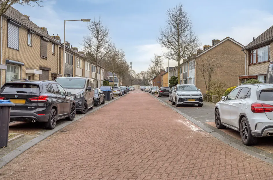 Pastoor Kuijpersstraat 3