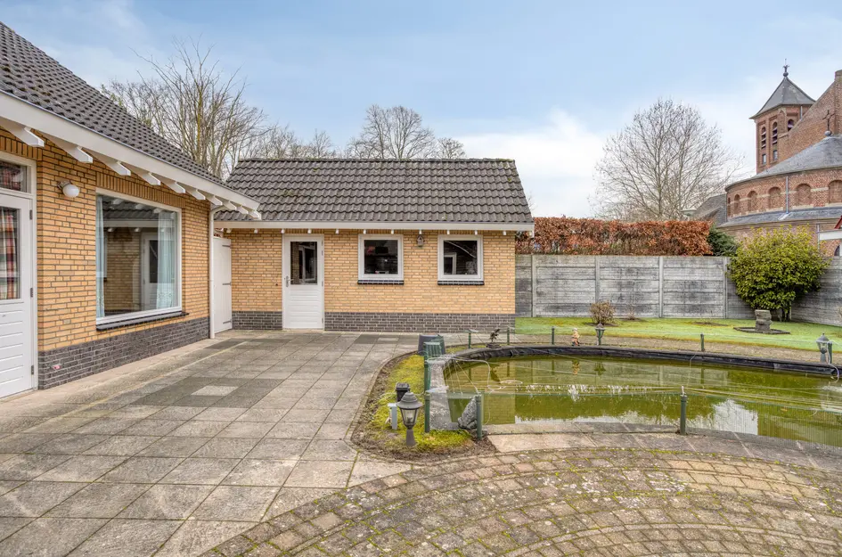 Pastoor Kuijpersstraat 3