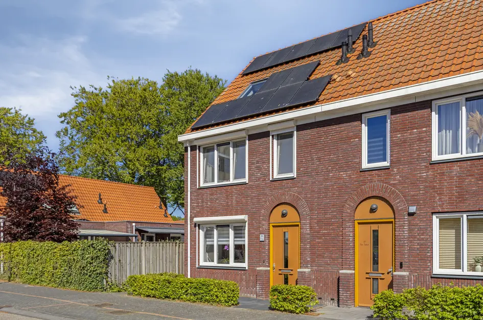 Burgemeester Blomlaan 25