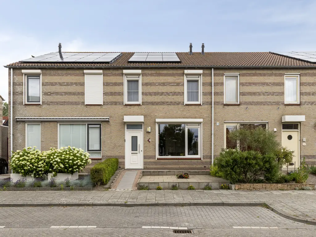 Agger 20, BERGEN OP ZOOM