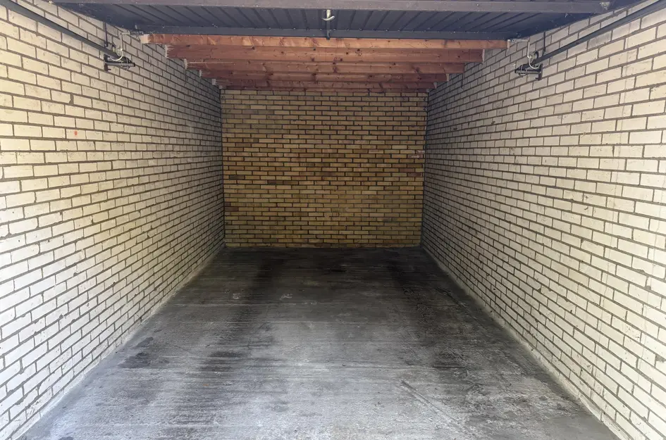 Garagebox Van Houtenstraat 10 