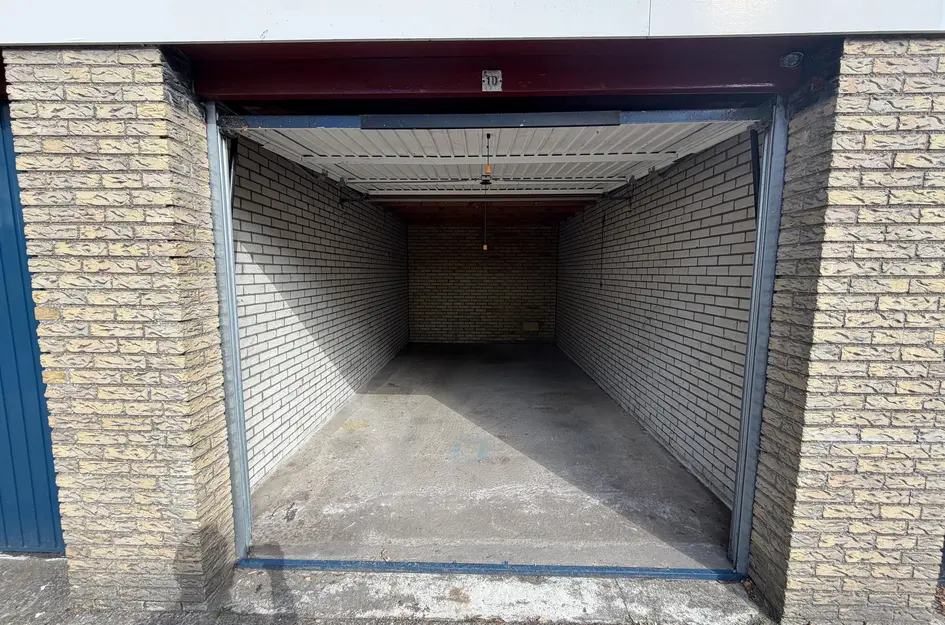 Garagebox Van Houtenstraat 10 