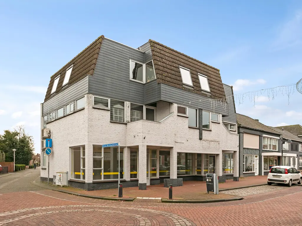 Raadhuisstraat 63, HOOGERHEIDE