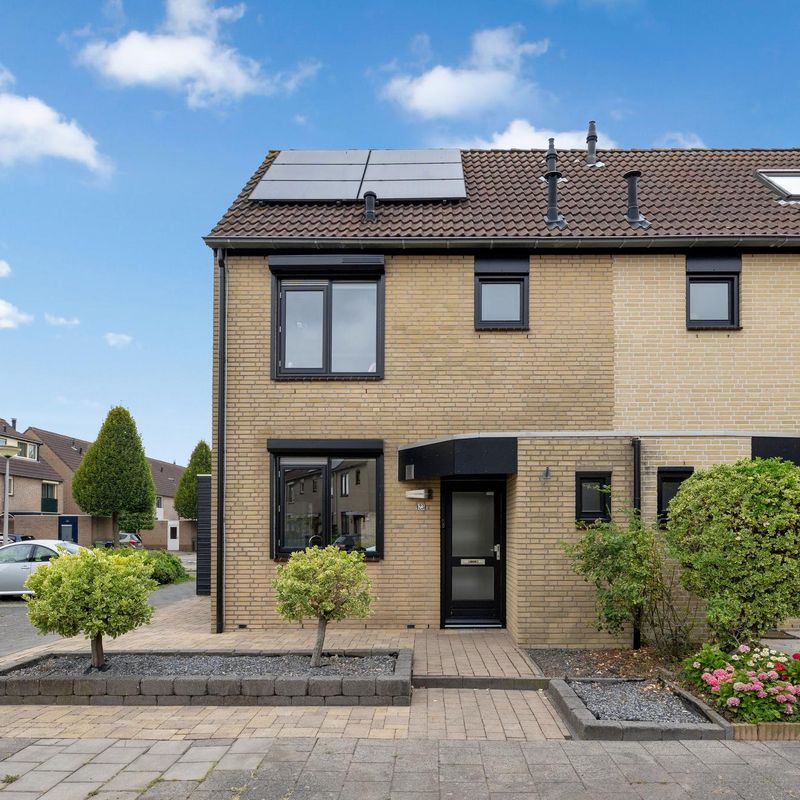 Buitenhof 23, OOSTVOORNE