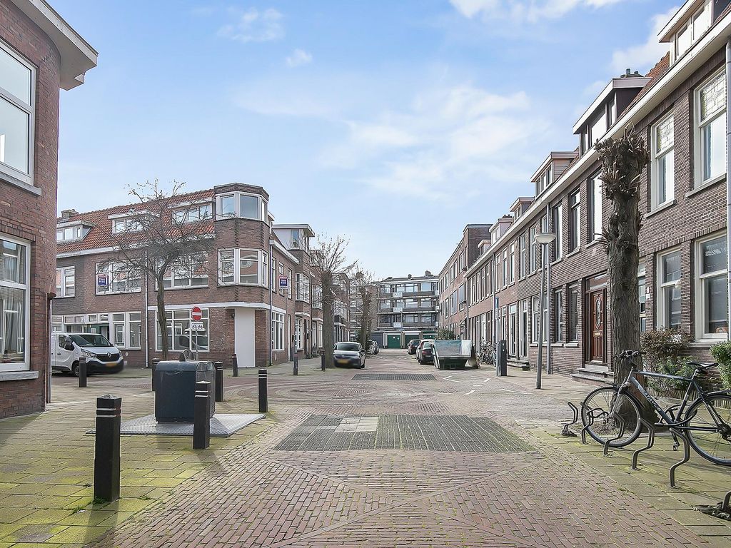 Jan Vermeerstraat 24, SCHIEDAM